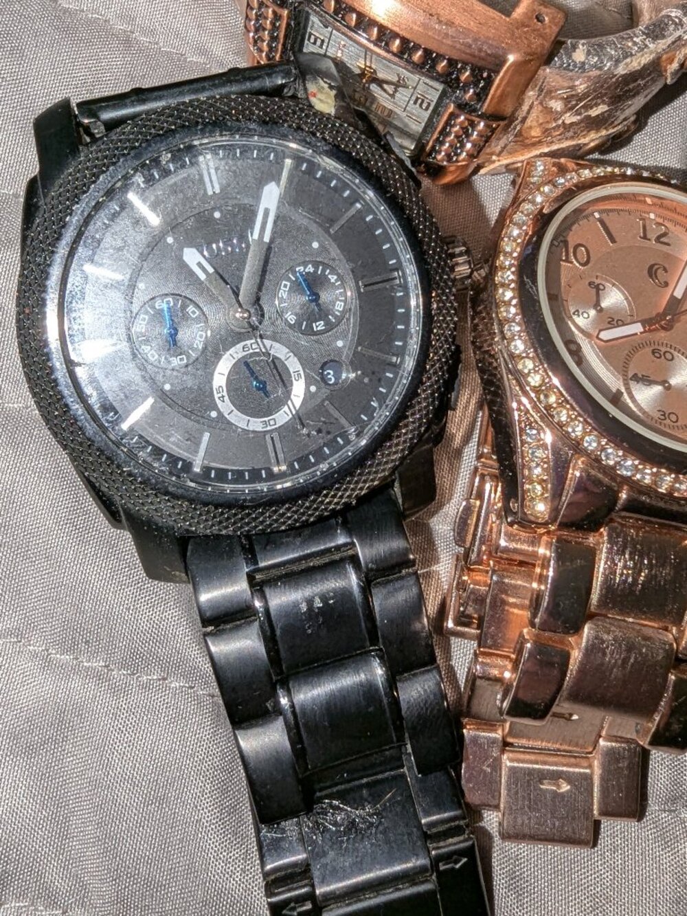 AS IS Watch Lot AS IS 6347 - Picture 2 of 8